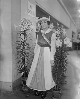 Flower Show Prints: Marie Louise Rodewald, 1916. Creator: Bain News Service