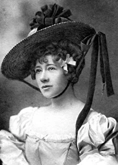 Tempest Gallery: Marie Tempest, British actress, 1903.Artist: Biograph Studio