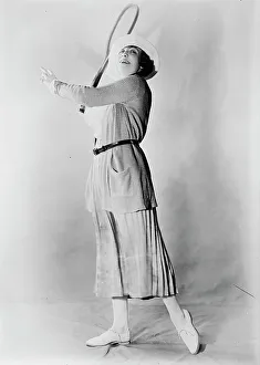 Tennis Prints: Marjorie Gateson [tennis], between c1915 and c1920. Creator: Bain News Service