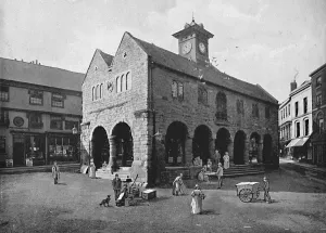 Hereford And Worcester Prints: Market Hall and Kyrles House, Ross, c1896. Artist: Valentine & Sons