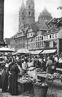 Market Place Prints: The market place at Worms Cathedral, Worms, Germany, 1922. Artist: Donald McLeish