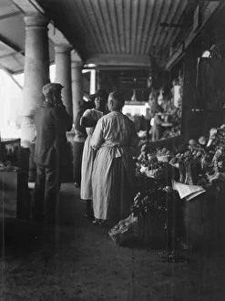 Market scene, New Orleans, between 1920 and 1926. Creator: Arnold Genthe