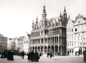 Market Square, Brussels, 1898. Artist: James Batkin