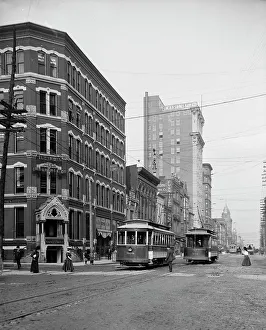 Market Street, Louisville, Ky. between 1900 and 1910. Creator: Unknown