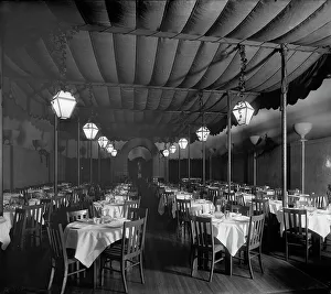 Lanterns Prints: Marks Cafe´, between 1910 and 1920