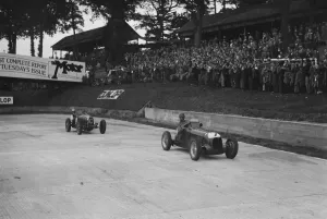 Bugatti Gallery: Maserati leading Charles Mortimers Bugatti Type 35B at Brooklands, Surrey, 1939