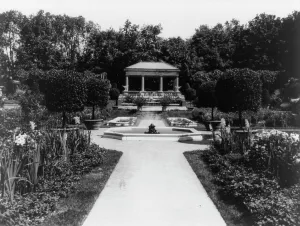 Flower Beds Prints: Massachusetts. Beverly Cove. Formal gardens of Miss Abbey Hunt-Evans