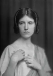 Maude, Bonnie, Miss, portrait photograph, between 1912 and 1918. Creator: Arnold Genthe