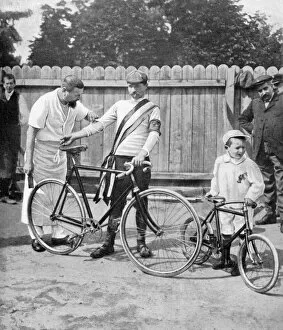 Images Dated 21st March 2007: Maurice Garin, winner of the inaugural Tour de France, 1903