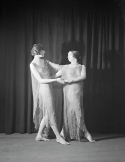 McKenzie, Margaret, Miss, and unidentified dancer, 1920 Feb. 19. Creator: Arnold Genthe
