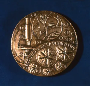 Fleming Prints: Medal commemorating the discovery of penicillin, 1945