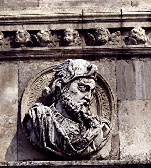 Leon Gallery: Medallion of the facade of the Convent of San Marcos de Leon Beltran de la Cueva