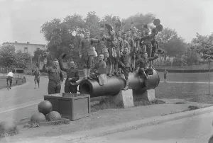 Corps Prints: Medical corps, Fort Slocum, 1917. Creator: Bain News Service