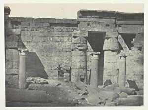 Broken Gallery: Medinet-Habou, Peristyle du Palais de Ramses-Meiamoun;Thebes