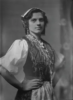 Immigration Prints: Members of the International Institute for Immigrant Girls