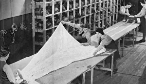 Packing Prints: Members of the WaF serving in Coastal Command, c1940 (1943)