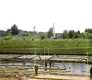 Logging Prints: Men on rafts in foreground, 1909. Creator: Sergey Mikhaylovich Prokudin-Gorsky