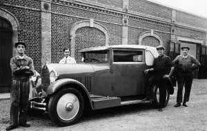 Garage Prints: Men standing by a Talbot Darracq, c1930