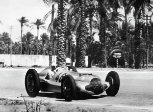 Mercedes Benz W154, Hermann Lang, Tripoli Grand Prix 1938. Creator: Unknown