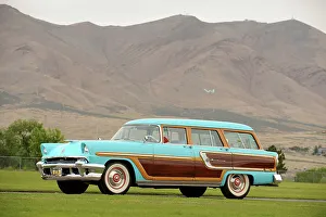 Mercury Monterey station wagon 1955. Artist: Simon Clay