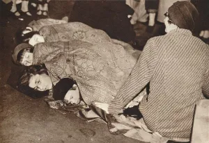 Midnight Prints: Midnight in the Mall, 1937