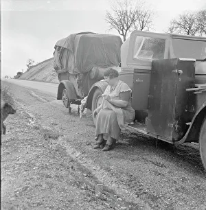Puncture Prints: Migrant pea workers on the road