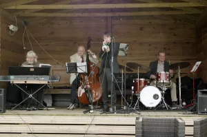 Mike Hatchard, Paul Morgan, Paul Higgs, Dave Barry, Three Horseshoes, Knockholt, Kent Mike Hatchard, Paul Morgan, Paul Higgs, Dave Barry, Three Horseshoes, Knockholt, Kent