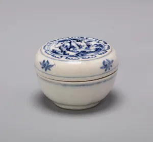 Vietnam Prints: Miniature Covered Box with Knob, Late 15th / early 16th century. Creator: Unknown
