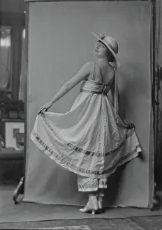 Photography Studio Prints: Mishler, Larraine, Miss, portrait photograph, not before 1916. Creator: Arnold Genthe