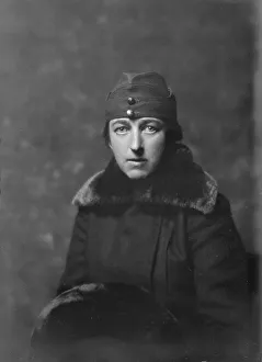 Apprehension Prints: Miss Constance Williams, portrait photograph, 1917 Dec. 6. Creator: Arnold Genthe