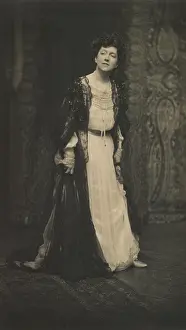 Wolfe Prints: Miss Elsie de Wolfe, 1901. Creator: Zaida Ben-Yusuf