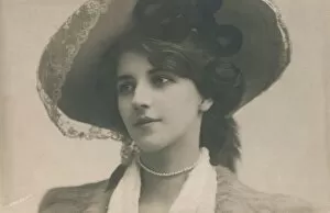 Brunette Gallery: Miss Ethel Warwick, (1882-1951), c1930. Creator: Unknown