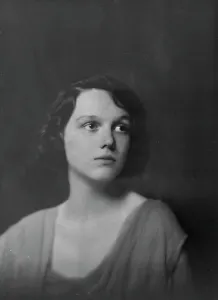Miss Helen Chamberlain, portrait photograph, 1918 May 28. Creator: Arnold Genthe