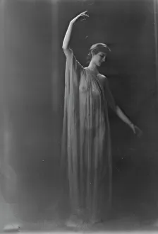 Miss Hines, 1919 Aug. 19. Creator: Arnold Genthe