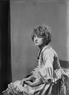 Miss Kathleen Martyn, portrait photograph, 1919 Sept. 23. Creator: Arnold Genthe