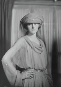 Chiffon Prints: Miss Kervin, portrait photograph, 1918 June. Creator: Arnold Genthe