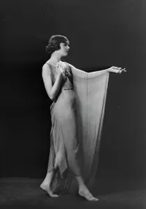 Draped Prints: Miss Margaret McKenzie, 1919 Oct. 25. Creator: Arnold Genthe