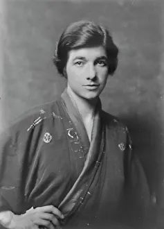 Androgyny Prints: Miss Margaret Shaw, portrait photograph, 1918 June 19. Creator: Arnold Genthe