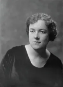 Miss Marianne Dozies, portrait photograph, 1919 Apr. 8. Creator: Arnold Genthe