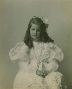 Photographic Prints 1890 1910 Gmgpc Prints: Miss Martha Cameron, three-quarter length portrait