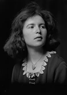 Heart Shape Prints: Miss Marya Zaturensky, portrait photograph, 1921 Apr. 15. Creator: Arnold Genthe