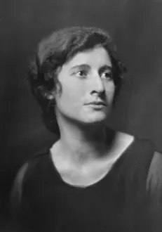 Choreography Prints: Miss Mildred S. Strauss, portrait photograph, 1918 Feb. 4. Creator: Arnold Genthe