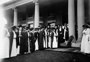 Manhattan Prints: Miss Randolph addressing Barnard Grads, Ivy Day, 1911. Creator: Bain News Service