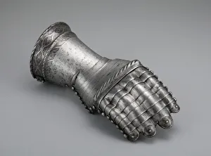 Mitten Gauntlet for the Right Hand, Augsburg, c. 1540. Creator: Unknown