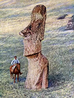 Wonders Of The Past Collection: Moai statues, Easter Island, Chile, 1933-1934