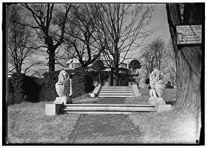 Monticello - path, between 1914 and 1918. Creator: Harris & Ewing. Monticello - path, between 1914 and 1918. Creator: Harris & Ewing