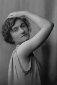 Morgan, Marion, Miss, portrait photograph, 1917 June 5. Creator: Arnold Genthe