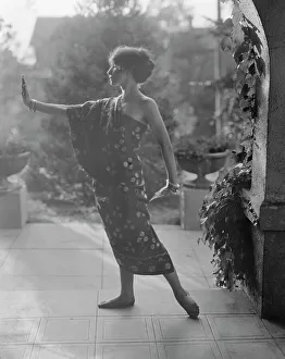 Stopping Prints: Morgan, Miss, 1916? Creator: Arnold Genthe