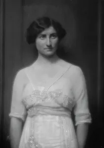 Sequin Prints: Morganthau, Ruth, portrait photograph, 1912 Nov. 20. Creator: Arnold Genthe