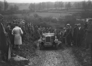Barker Collection: Morris Cowley of RJ Barker competing in the MCC Exeter Trial, Ibberton Hill, Dorset, 1930